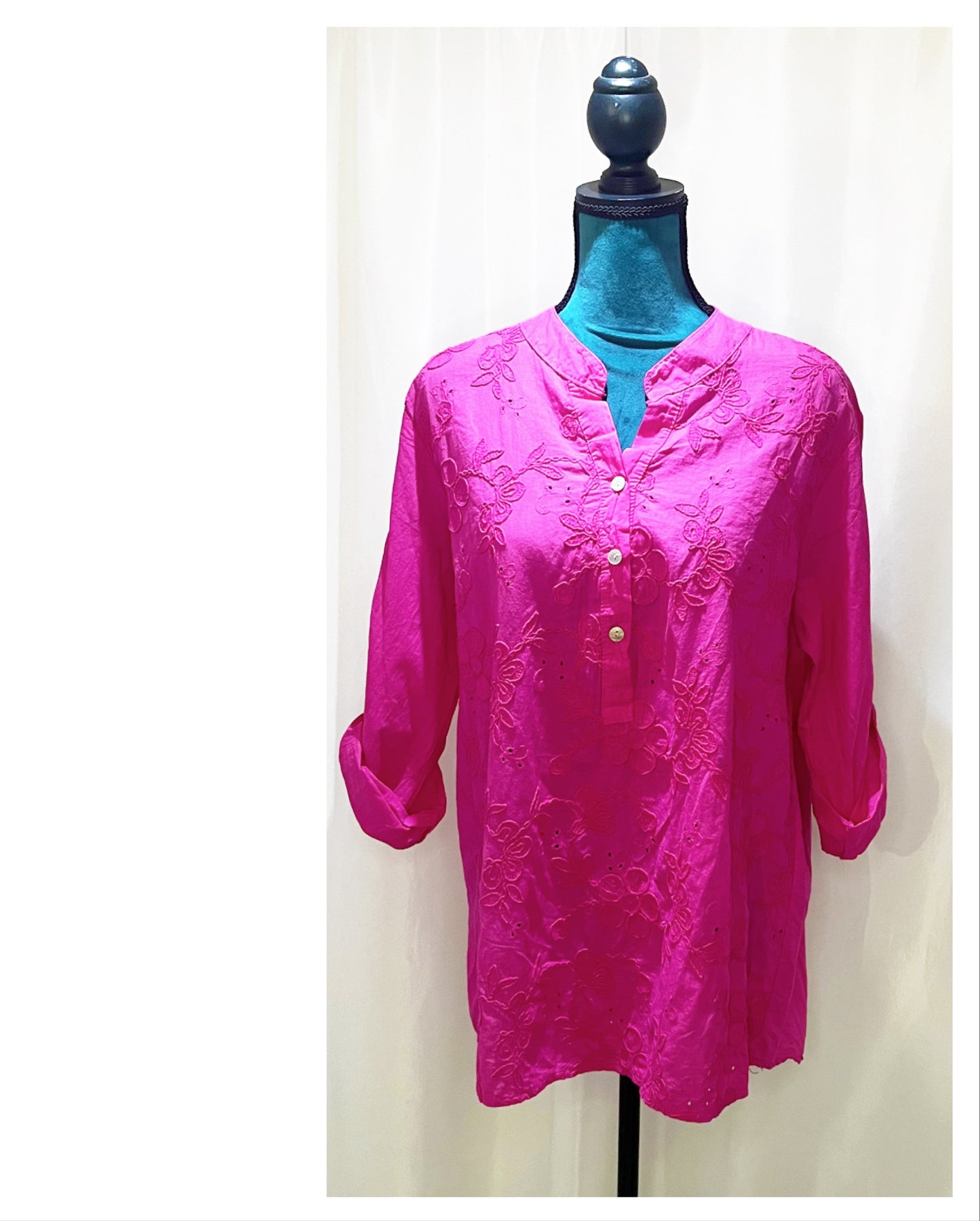 Chemise brodée Uni Modèle Louizon