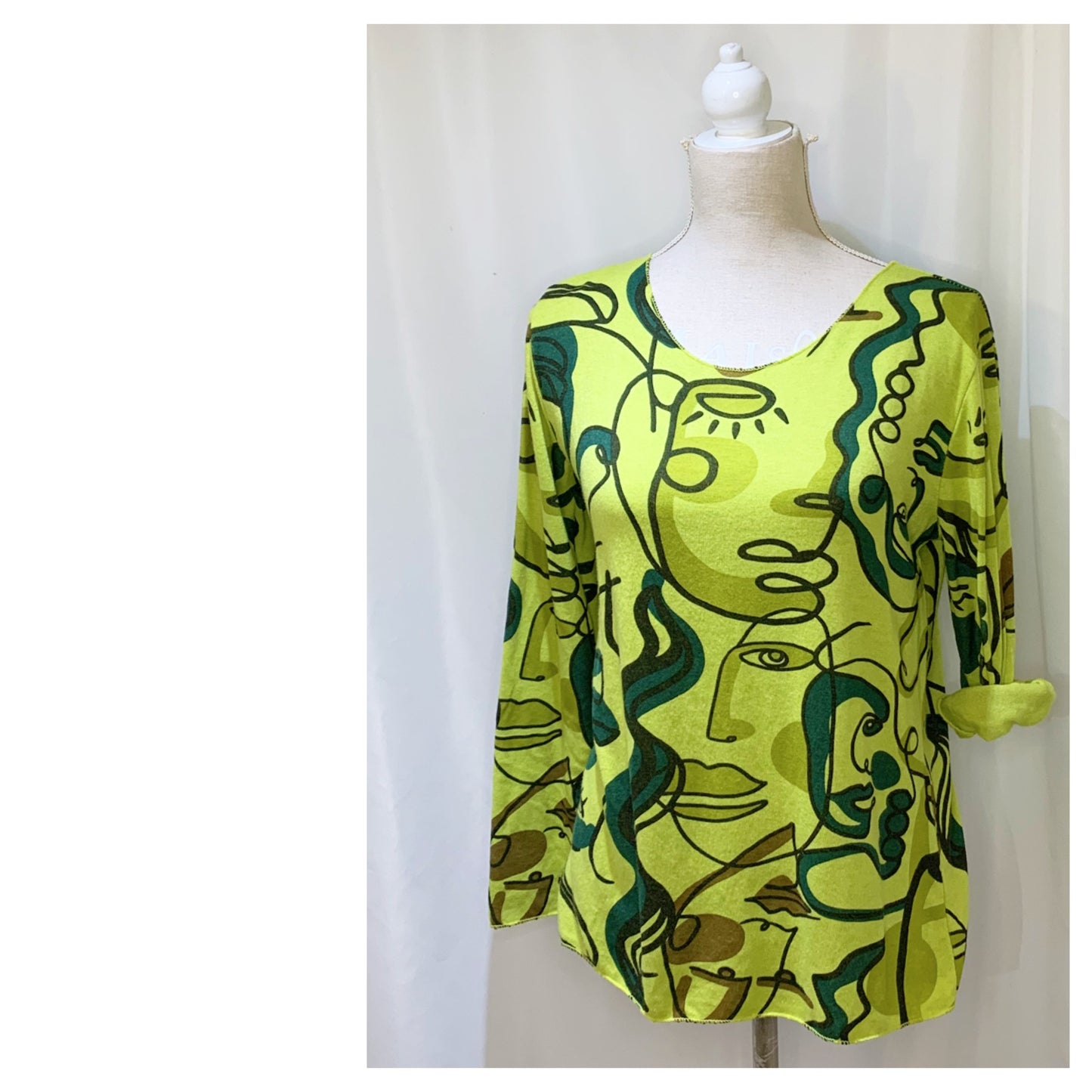 Pull  modèle Picasso  imprimés Moderne