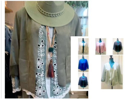 Veste courte Suédine modèle Albane