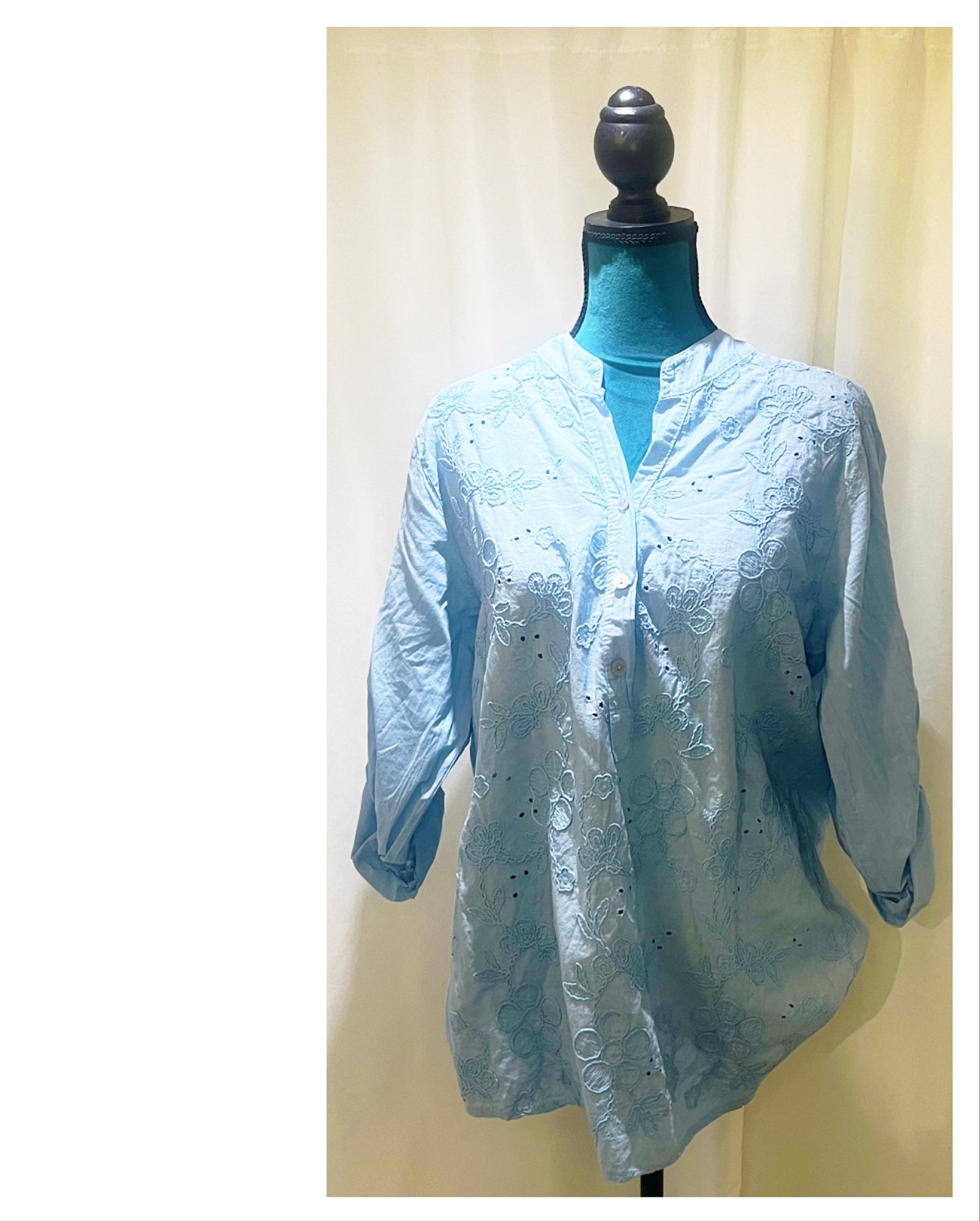 Chemise brodée Uni Modèle Louizon