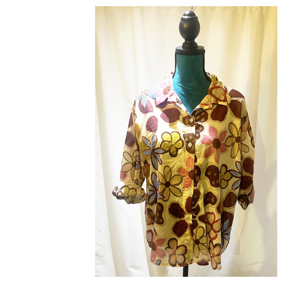 Chemise  modèle Flowers motifs floral