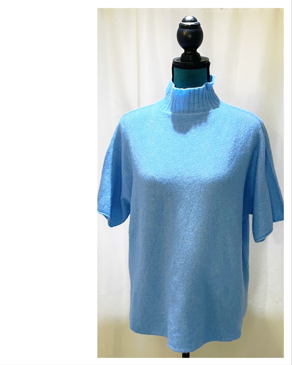 Pull col roulé modèle Zara tout doux
