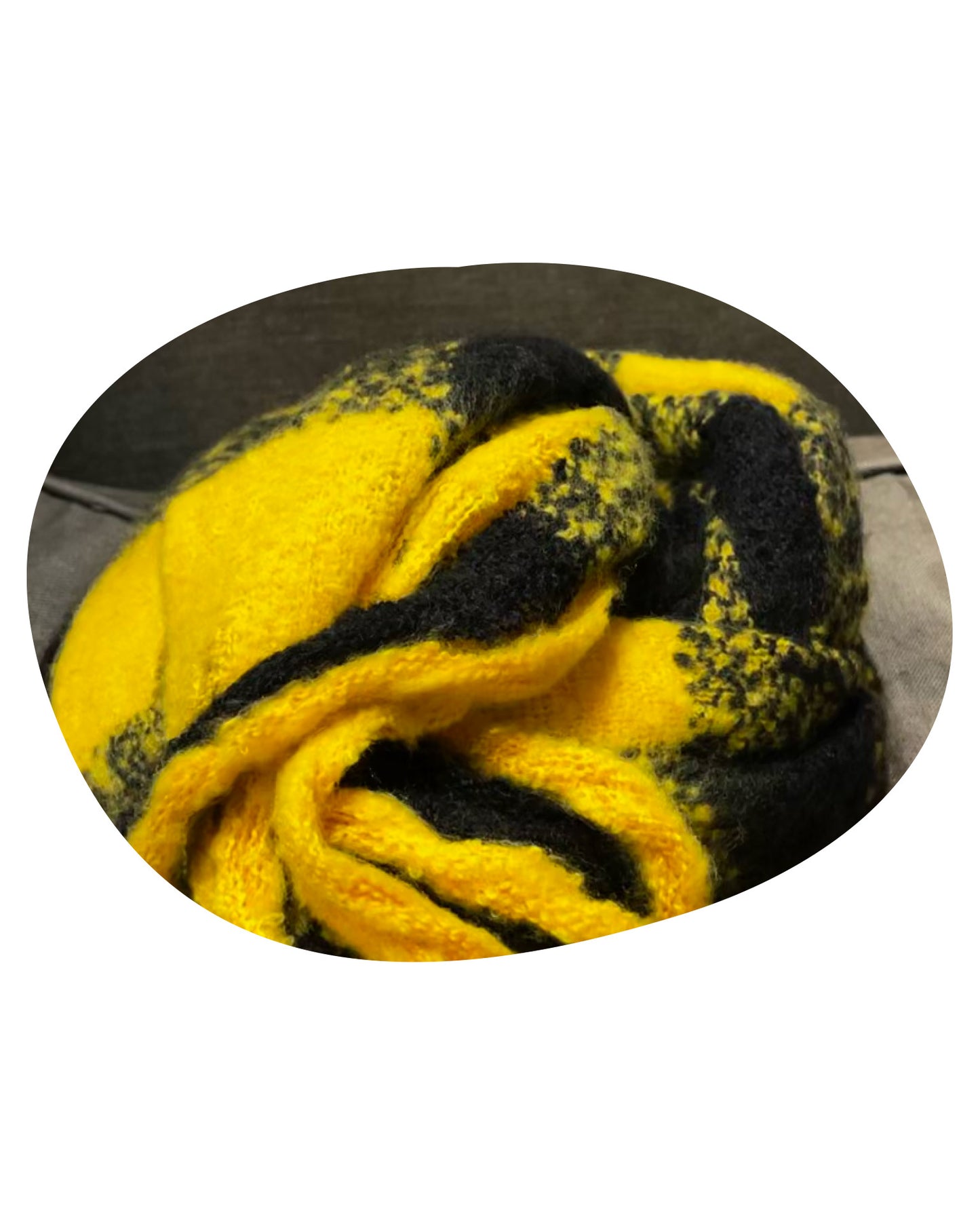 Écharpe modèle Choux coloris écossais