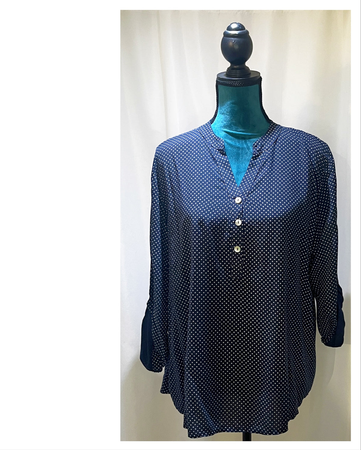 Chemise modèle Clara  petits poisl