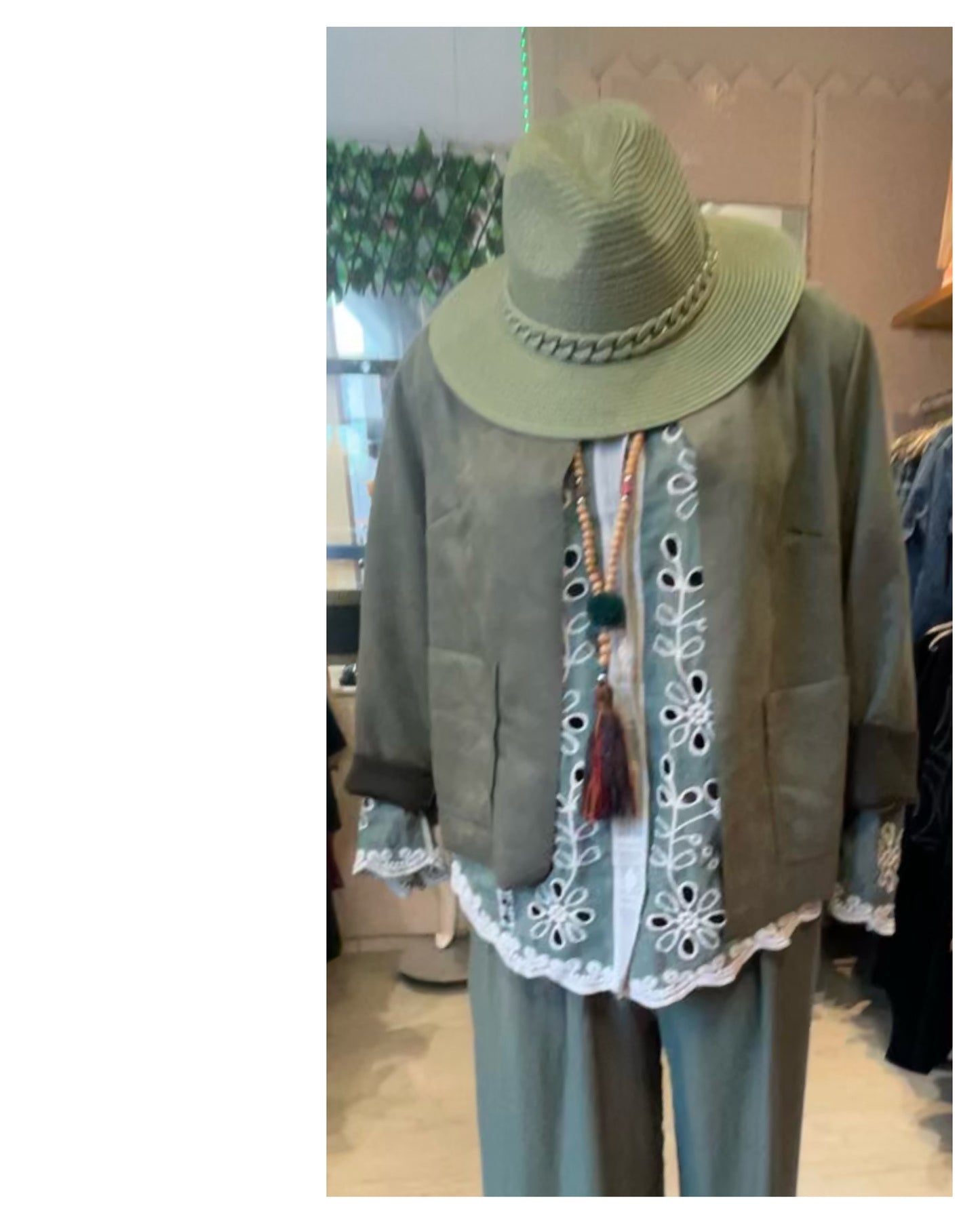 Veste courte Suédine modèle Albane