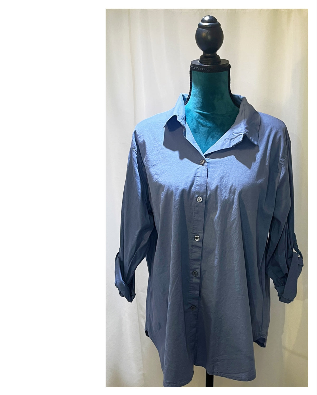 Chemise unie modèle Viviane